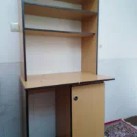 کتابخانه و کمد