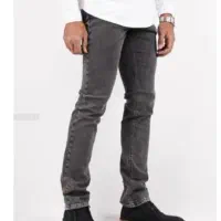 شلوار لی دو عدد موجود