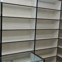 ویترین و قفسه بوتیک
