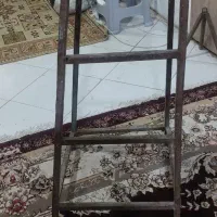 چهارپایه اهنی