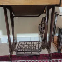 پایه SINGER کاملا در حد نو|چرخ خیاطی و ریسندگی|مشهد, جنت|دیوار