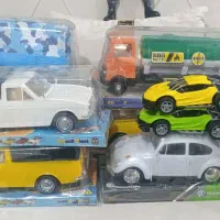 تعدادی اسباب بازی نو