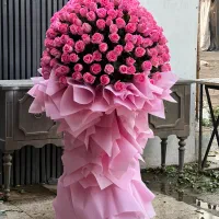 گل رز و‌دسته گل