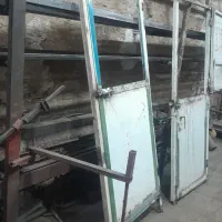 درب و استبل اسب فروشی