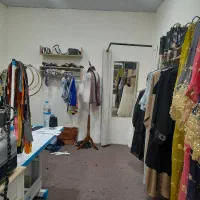 مغازه-سر-خیابان-معلم