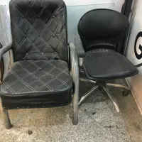 صندلی اداری و انتظار