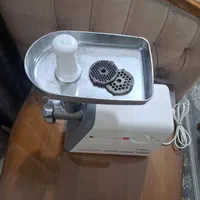 چرخ گوشت|خردکن، آسیاب، غذاساز|رشت, معلم|دیوار
