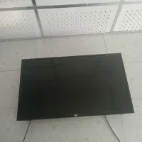 LED 32