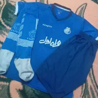 لباس تیم استقلال