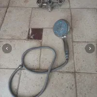 دوتا شیرحمام و دوش تلفنی و شیر سرویس