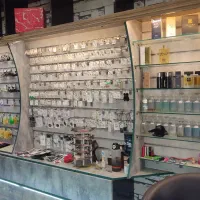 دکور مغازه بدلیجات رگال