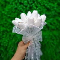 فروش انواع دسته گل عروس دست‌ساز