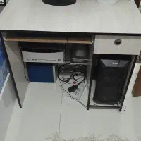 فروش میز کامپیوتر دست دوم در حد نو|میز تحریر و کامپیوتر|اصفهان, رحیمآباد|دیوار