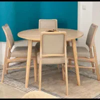 ناهار خوری کارن،میز وصندلی