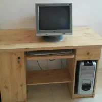 میز کامپیوتر