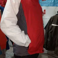 بادگیر تاناکورا|لباس|قم, ولیعصر|دیوار