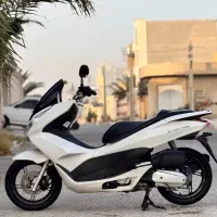 pcx150. 2013|موتورسیکلت|بندر دیر, |دیوار
