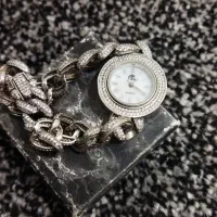 یک عدد ساعت زنانه نقره|ساعت|رباطکریم, مسکن مهر آبشناسان|دیوار