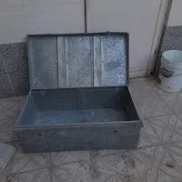 چمدان فلزی قدیمی