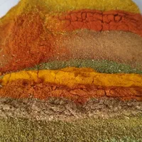 ادویه و فلفل سیاه هندی