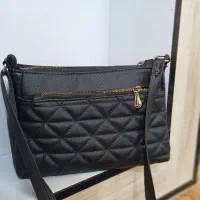 تعدادی کیف زنانه|کیف، کفش، کمربند|بروجرد, |دیوار