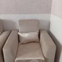 مبلمان هفت نفره با میز عسلی