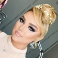 خدمات زیبایی وآموزشگاه شکوفه