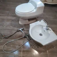 فروش توالت فرنگی و روشویی با دو عدد شیرآلات|لوازم سرویس بهداشتی|شیراز, هفت تنان|دیوار