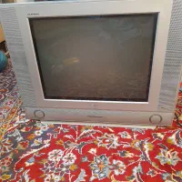 یک عدد تلویزیون