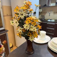 گل مصنوعی با گلدان