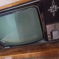 تلویزیون قدیمی|کلکسیون اشیاء عتیقه|کرمان, |دیوار