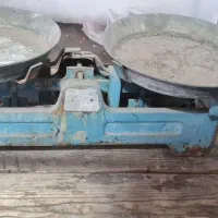 ترازو سنگی20کیلیویی همراه14ک سنگ ریز درشت