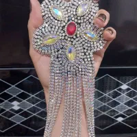 گل سینه طرح گل