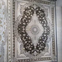 سلام یک عدد فرش ۹ متری درحدنونوبه فروش میرسد