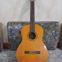 گیتار یاماها C40
