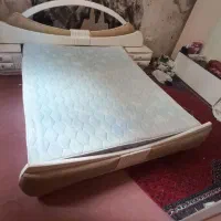 تخت و تشک دو نفر ه