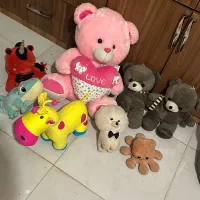 تعدادی عروسک