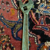 آچار فرانسه بزرگ و قدیمی