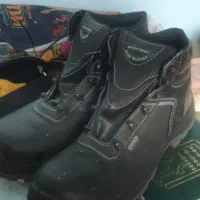 کفش ایمنی(پوتین)|کیف، کفش، کمربند|شاهین دژ, |دیوار