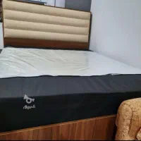 تخت خواب دو نفره به همراه تشک رویال در حد اکبند
