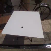 میز تاشو با امکان نصب اسایه بون