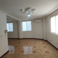 طبقه اول مستقل۸۵متر ۳طرف نورگیر