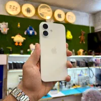 آیفون آکبند