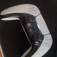 دسته ps5 کاملا سالم همراه با جعبه