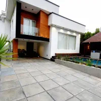 دوبلکس مدرن 400متری *فول فرنیش*استخر*آلاچیق