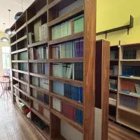 قفسه کتاب