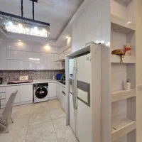 آپارتمان ۹۵ متری / در حد کلیدنخورده/ مجاور کوی مهر