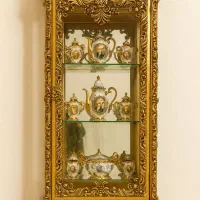 تلفنرومیزی وحر اجی اثاث خانه