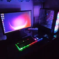 سیستم گیمینگ با ۸ گیگ گرافیک مجزا ست کامل