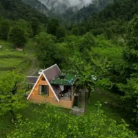 اجاره انواع کلبه سوئیسی جنگلی استخردار وجکوزی دار